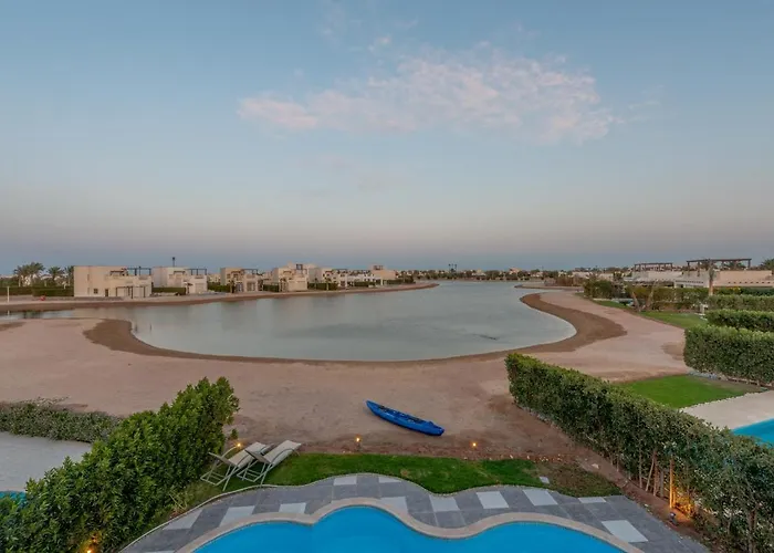 Villa 4br Cyan Dream I Pool Lagoon & Sauna Gurdaka