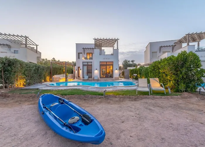 4br Cyan Dream I Pool Lagoon & Sauna * Gurdaka