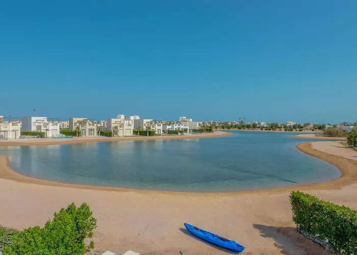4br Cyan Dream I Pool Lagoon & Sauna Villa Gurdaka